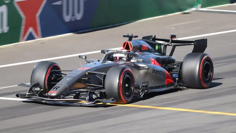 Nico Hülkenberg’s Audi in qualifying for the 2026 Chinese Grand Prix