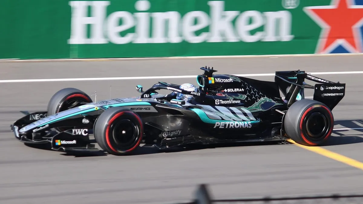 George Russell’s Mercedes in qualifying for the 2026 Chinese Grand Prix